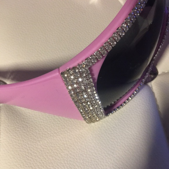 Rhinestones Sunglasses NWOT - Picture 3 of 7